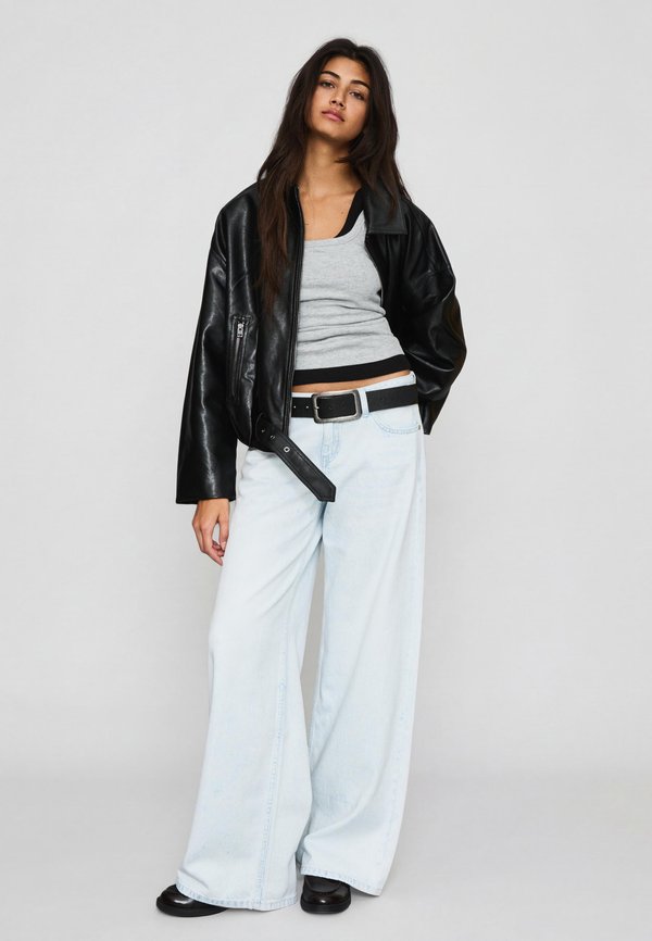 Bershka WIDE-LEG -  - Wide Leg - light blue