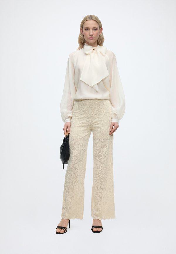 Rosemunde RWFIONA MW LACE TROUSERS