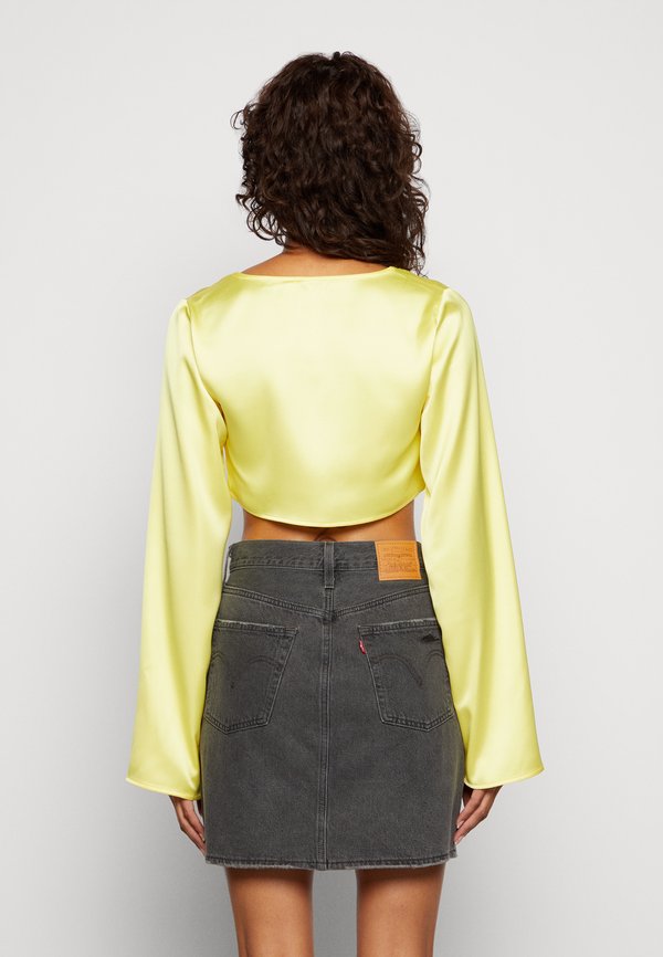 NA-KD JOSEFINE FRONT TIED