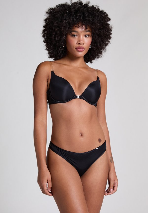 Hunkemöller
