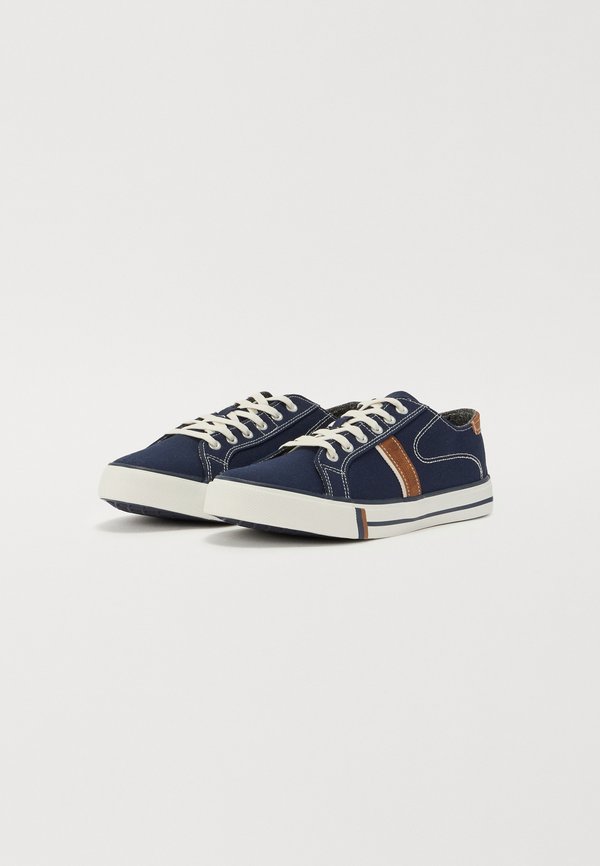 Pier One by Zalando