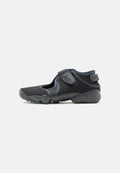 Nike Sportswear AIR RIFT LACE - Ankle strap ballet pumps - off noir