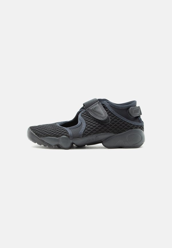 Nike Sportswear AIR RIFT LACE - Ankle strap ballet pumps - off noir