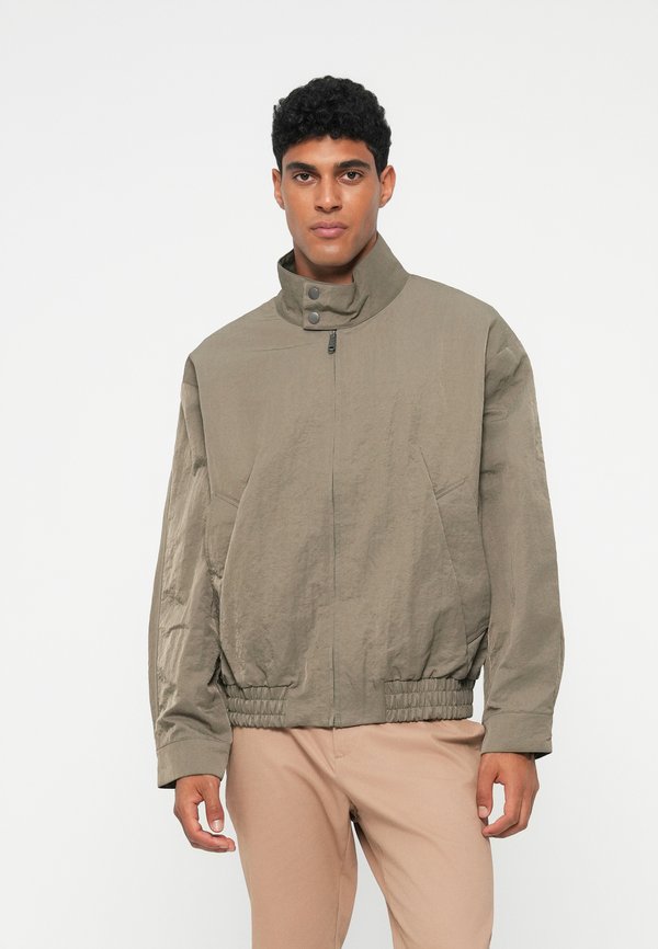 Calvin Klein RELAXED FIT - Summer jacket - sand