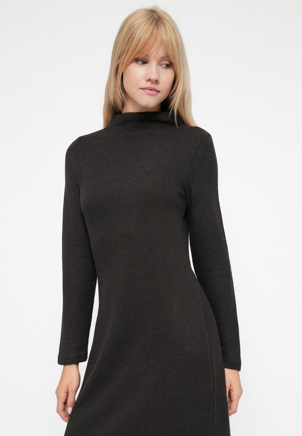 Vero Moda VMBLIS MOCK NECK SHORT DRESS