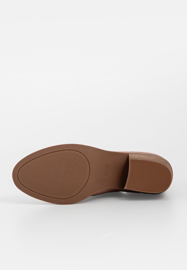 TOMS