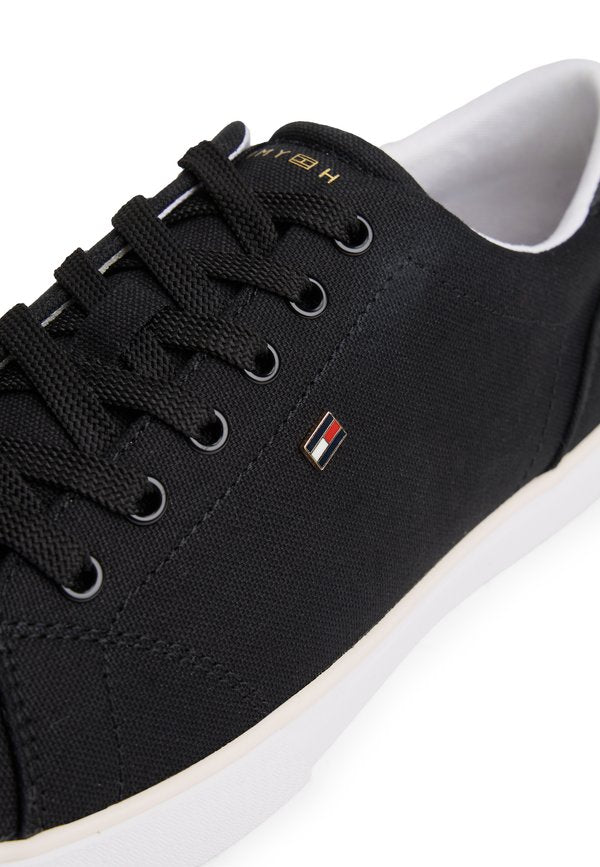 Tommy Hilfiger LOW PROFILE CANVAS LACE-UP TRAINERS