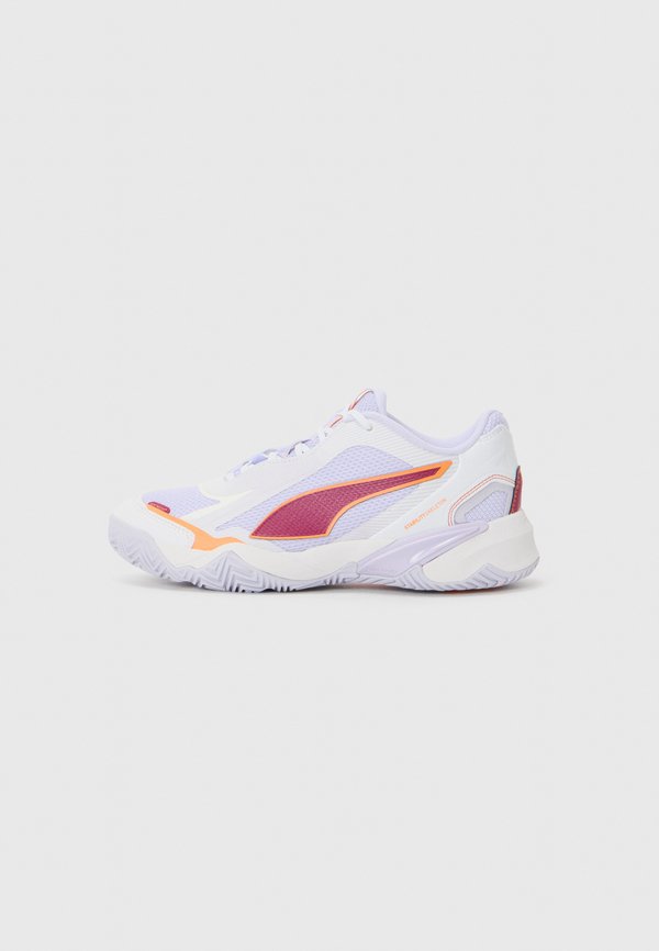 Puma SOLARSTRIKE - Handball shoes - white/heat fire/lilac crush/berry