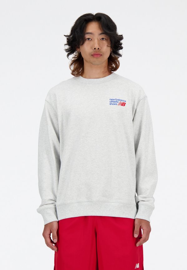 New Balance ATHLETICS PREMIUM LOGO CREW - Sweatshirt - grey