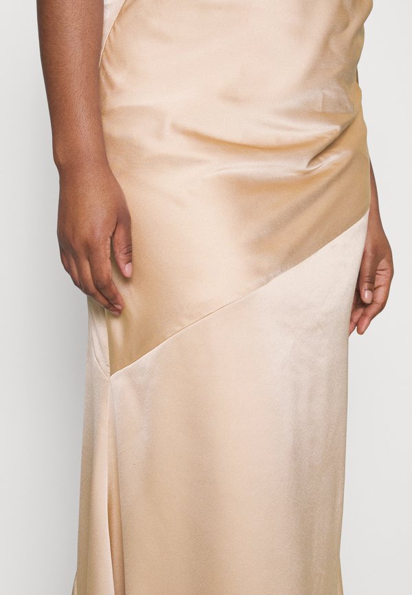 Jarlo Curve ROXANNE