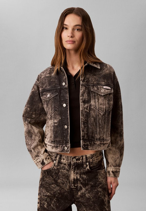 Calvin Klein Jeans 90S TRUCKER - Denim jacket - black tobacco