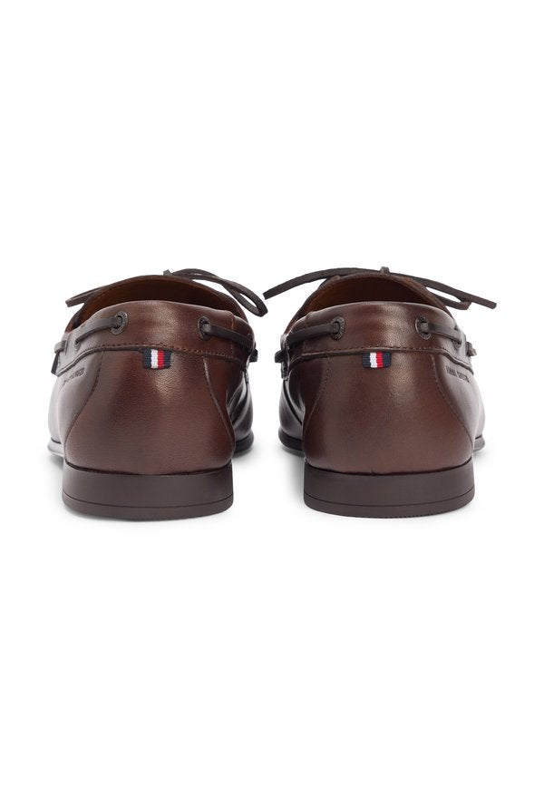 Tommy Hilfiger LEATHER FLEXIBLE BOAT SHOES