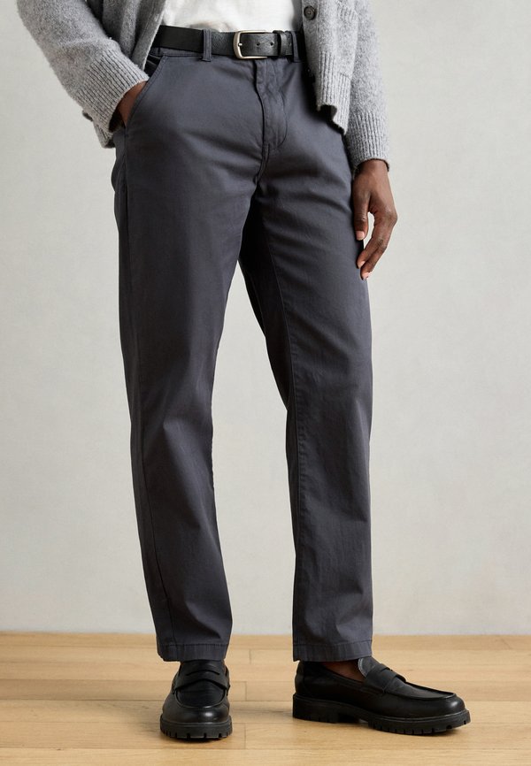 Lindbergh SUPERFLEX CHINO WITH BELT
