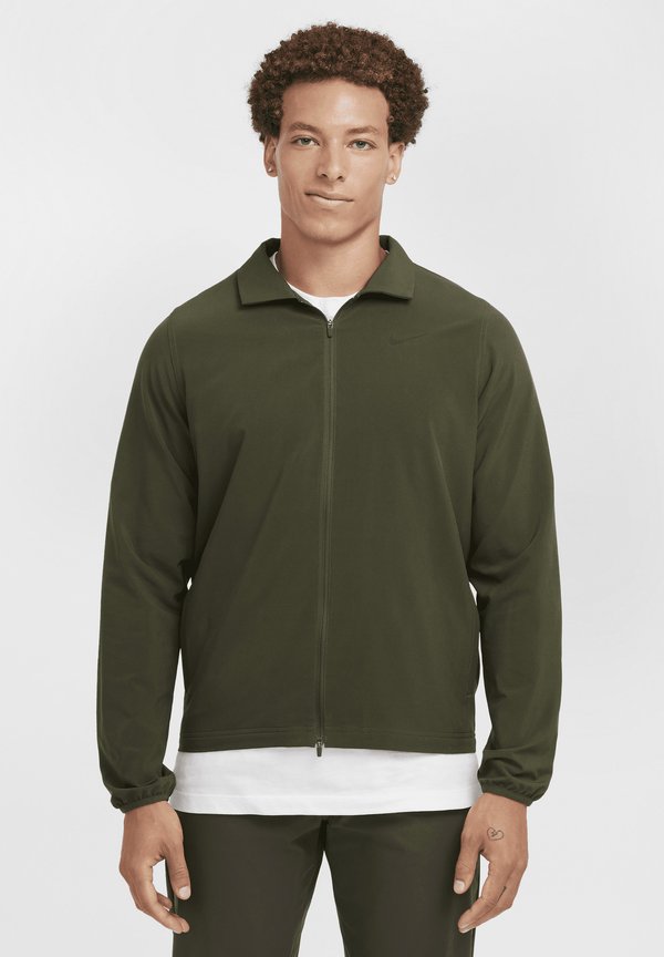 Nike Golf TOUR