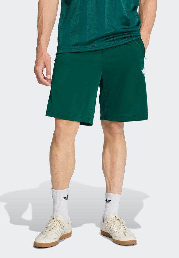 adidas Originals FIREBIRD - Shorts - collegiate green