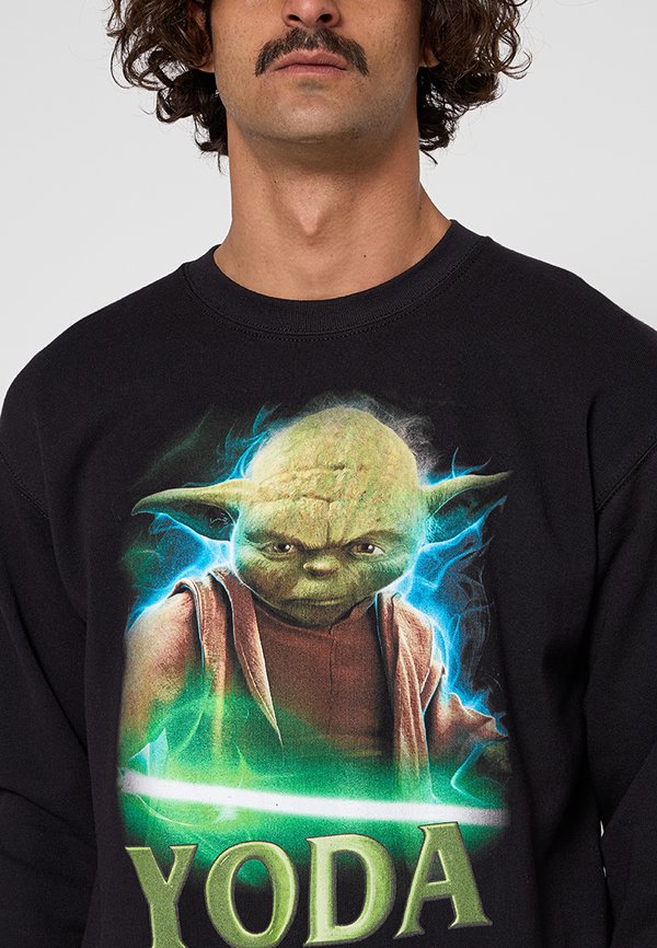 Star Wars YODA WITH LIGHTSABER
