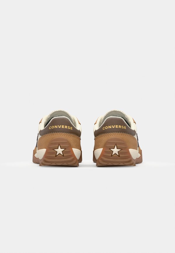 Converse RUN STAR TRAINER