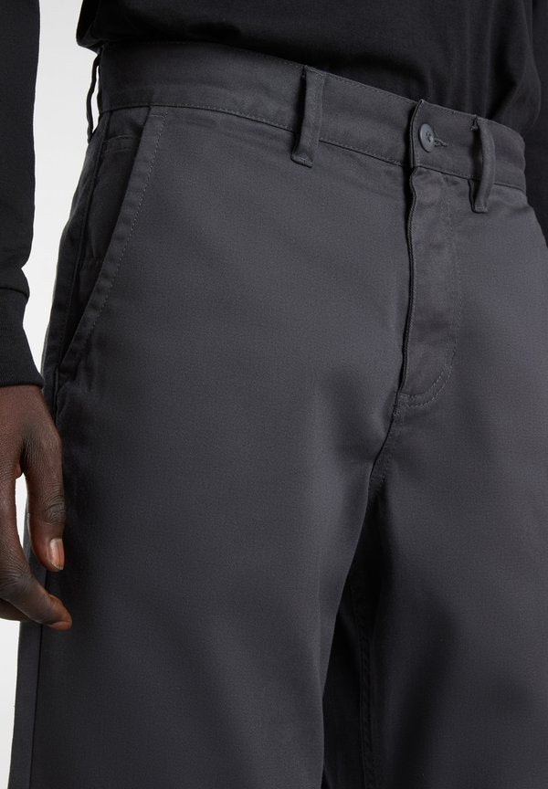 Vans AUTHENTIC CHINO RELAXED FIT