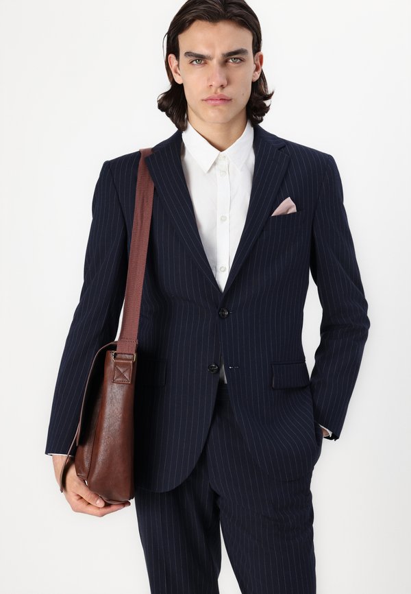 Isaac Dewhirst THE PREMIUM STRETCH BLEND
