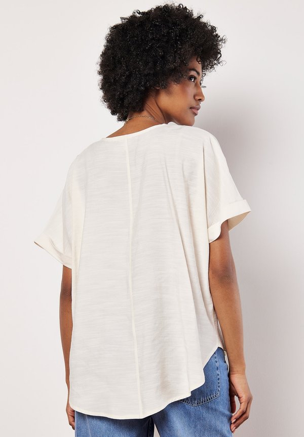 Apricot PLEAT DETAIL V-NECK
