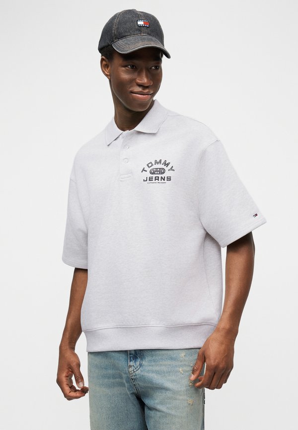 Tommy Jeans REGULAR FIT LOGO TERRY POLO SHIRT