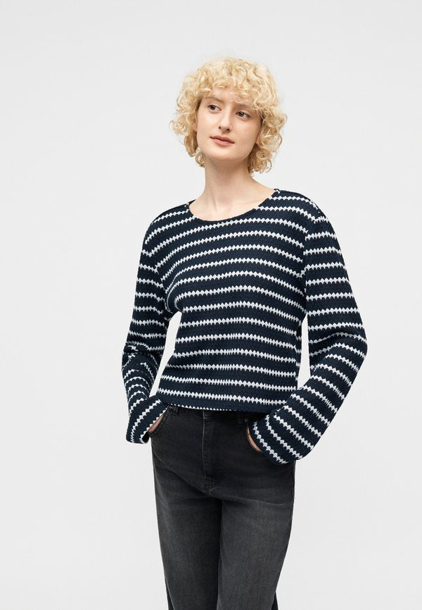 ONLY ONLEVA O NECK STRIPE