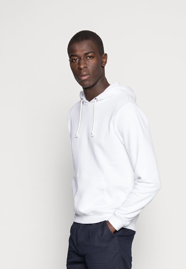 Pier One by Zalando