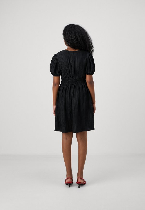 Vero Moda Petite VMANDREA  V NECK SHORT DRESS