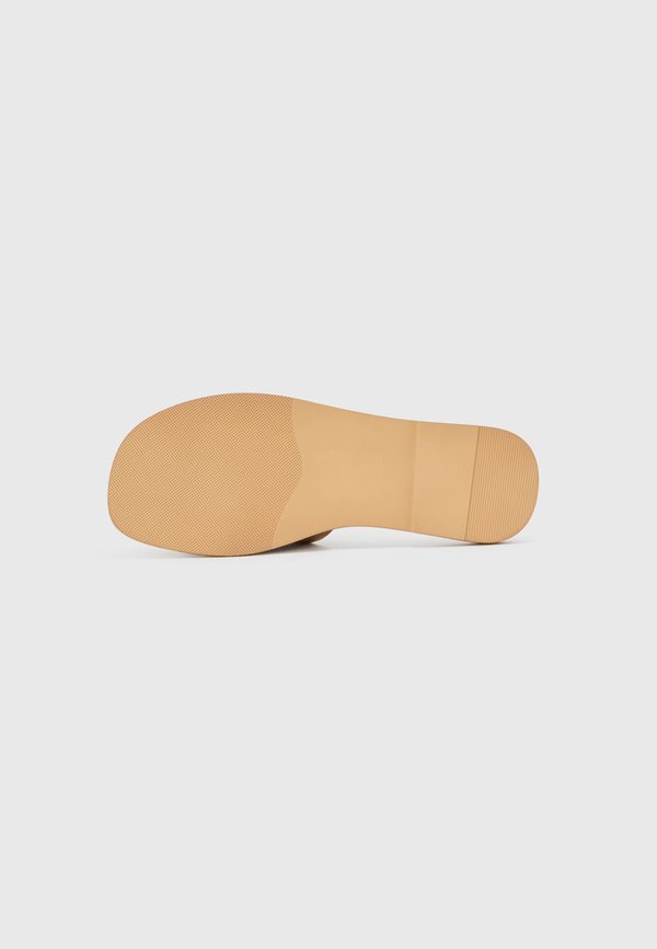 Steve Madden DAKODA