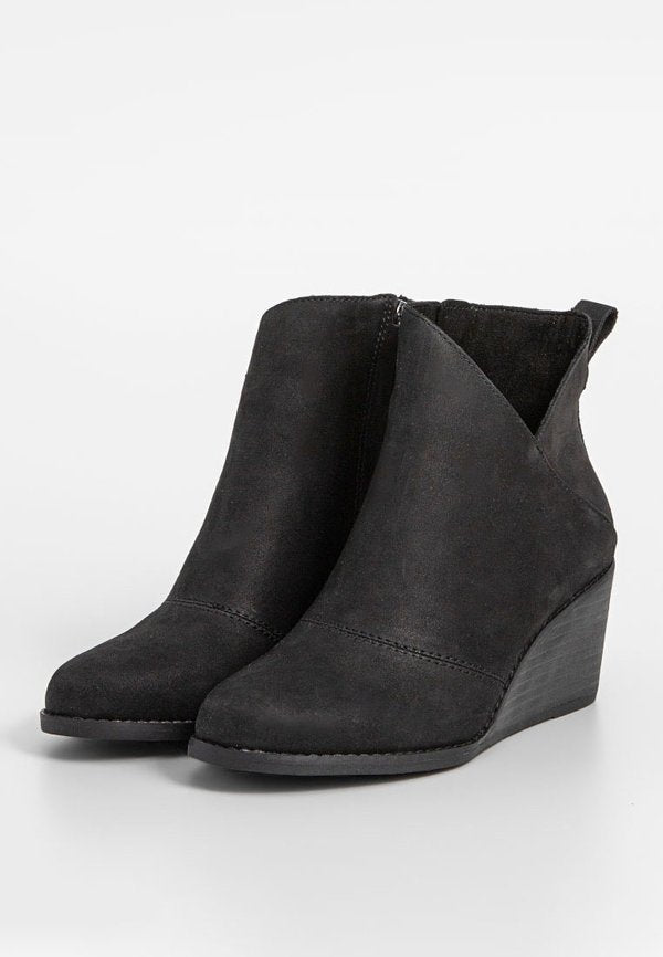TOMS SUTTON