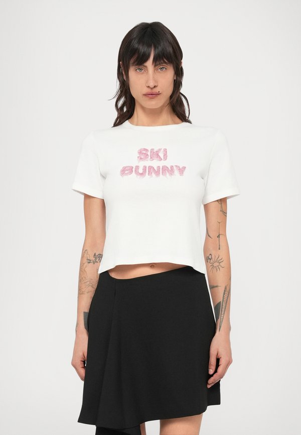 Holzweiler KITTY FLUFFY TEE