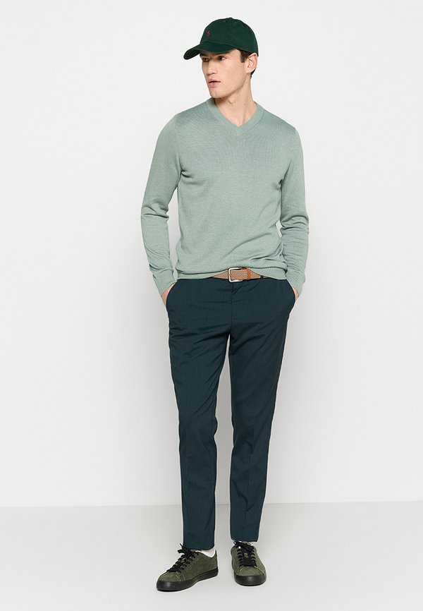 MICHAELIS V-NECK