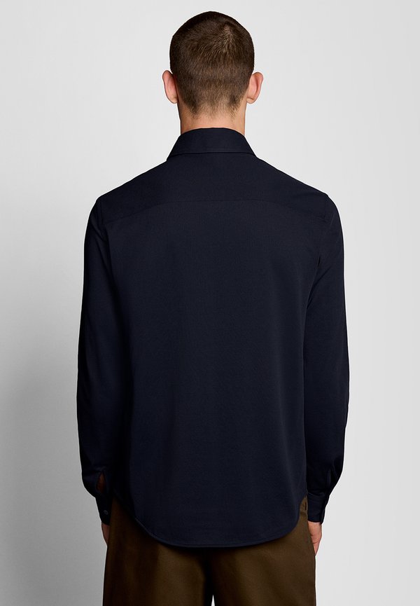 Lyle & Scott