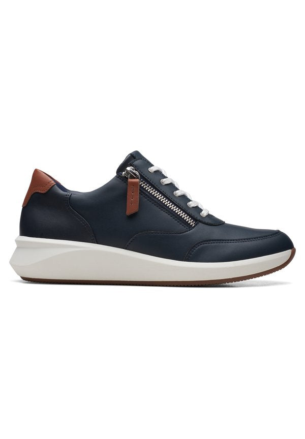 Clarks UN RIO ZIP - D