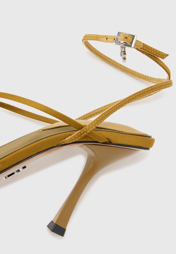Steve Madden ANNIE