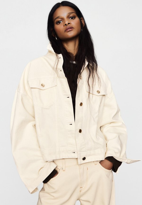 Bershka Denim jacket - beige