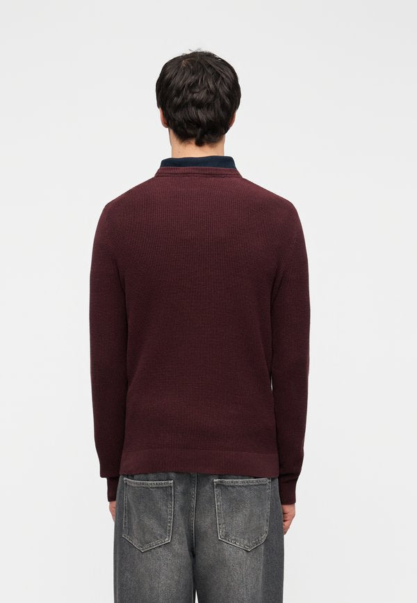 Pier One by Zalando