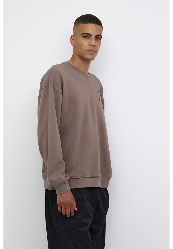 Lounge Nine QONDRADLN UNISEX