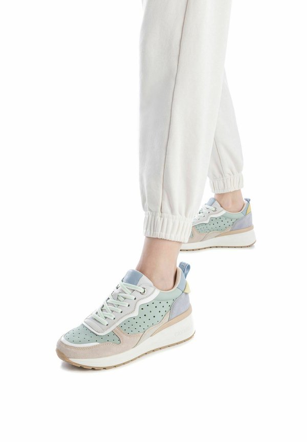 Carmela SNEAKER