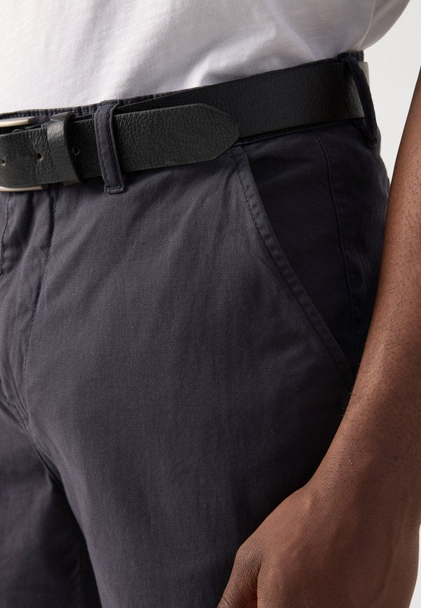 Lindbergh SUPERFLEX CHINO WITH BELT