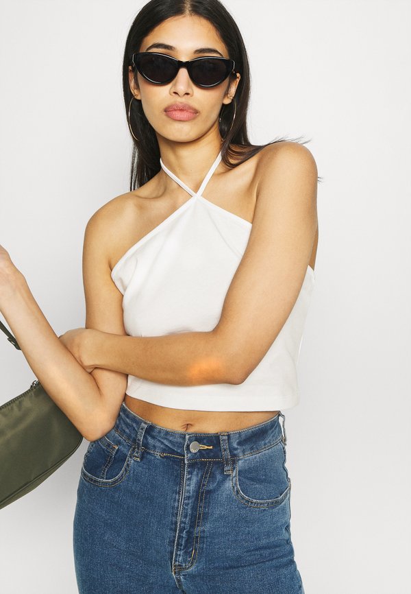 NA-KD HALTERNECK