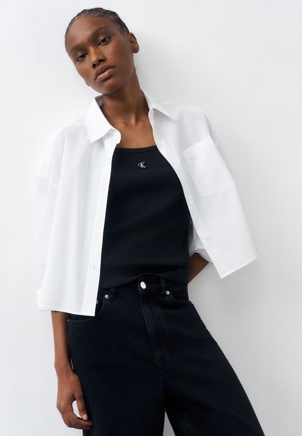 Calvin Klein Jeans CROPPED - Button-down blouse - brilliant white