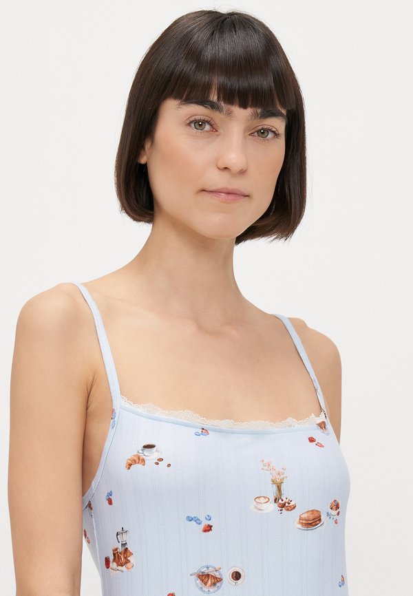 Abercrombie & Fitch POINTELLE CAMI