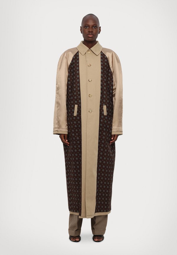 MOSCHINO CAPPOTTO