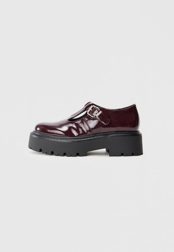 Steve Madden ORACLE