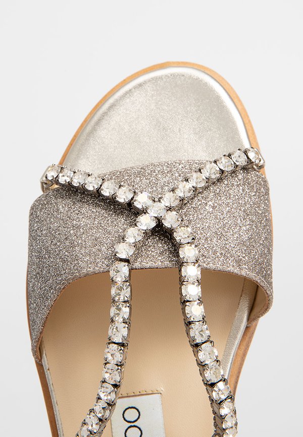 Jimmy Choo AADI