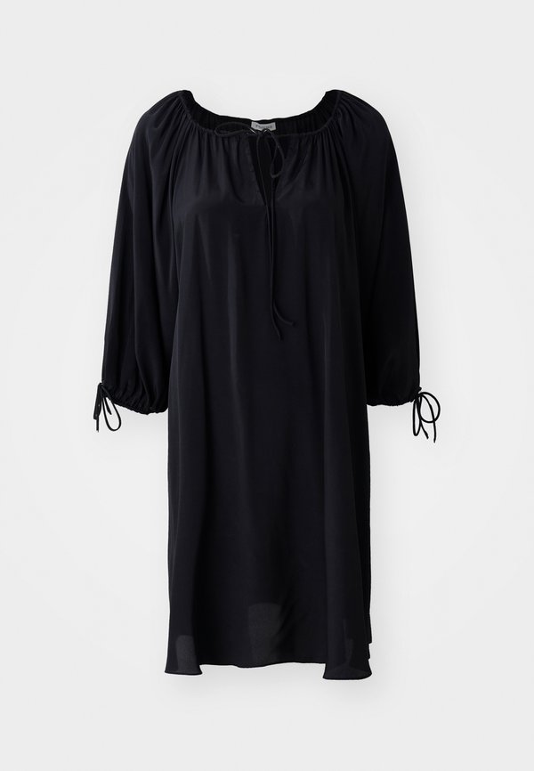 By Malene Birger LAUREN