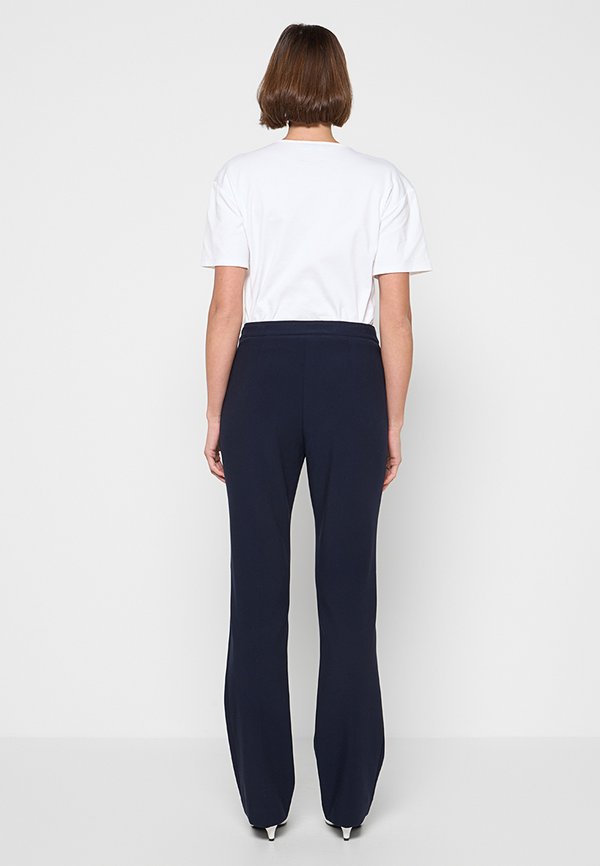 Lauren Ralph Lauren KENESE