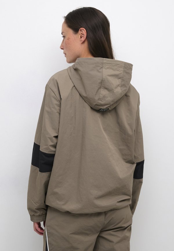 Lounge Nine QUESTLN UNISEX
