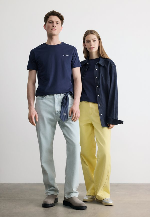 ARKK Copenhagen MINIMAL TEE UNISEX
